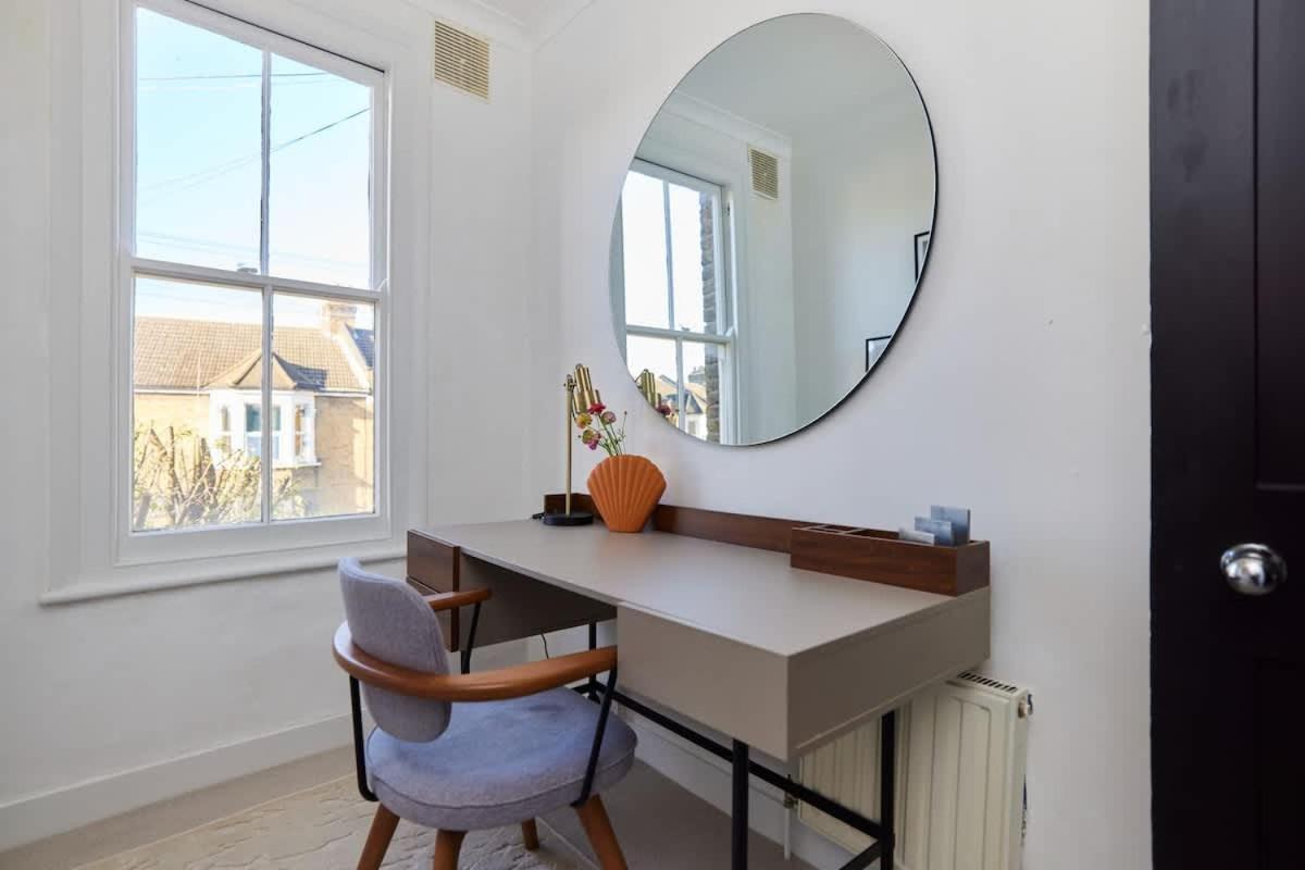 The Leyton Midland Crib - Cozy 2bdr Flat With Study + Garden Apartment London