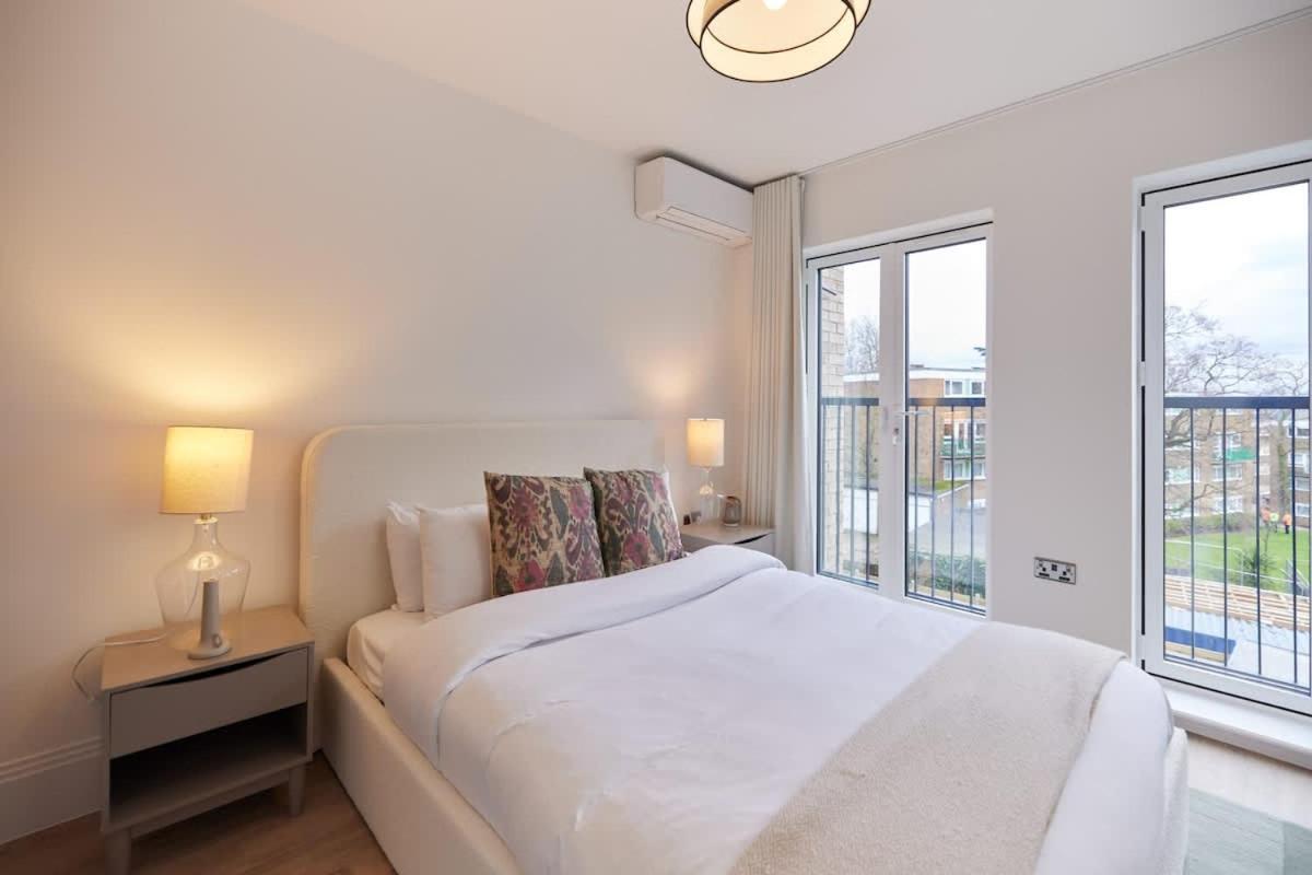 Apartment The Wembley Park Sanctuary - Stunning 2bdr Flat With Balcony