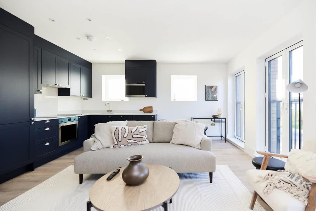 Apartment The Wembley Park Sanctuary - Stunning 2bdr Flat With Balcony *