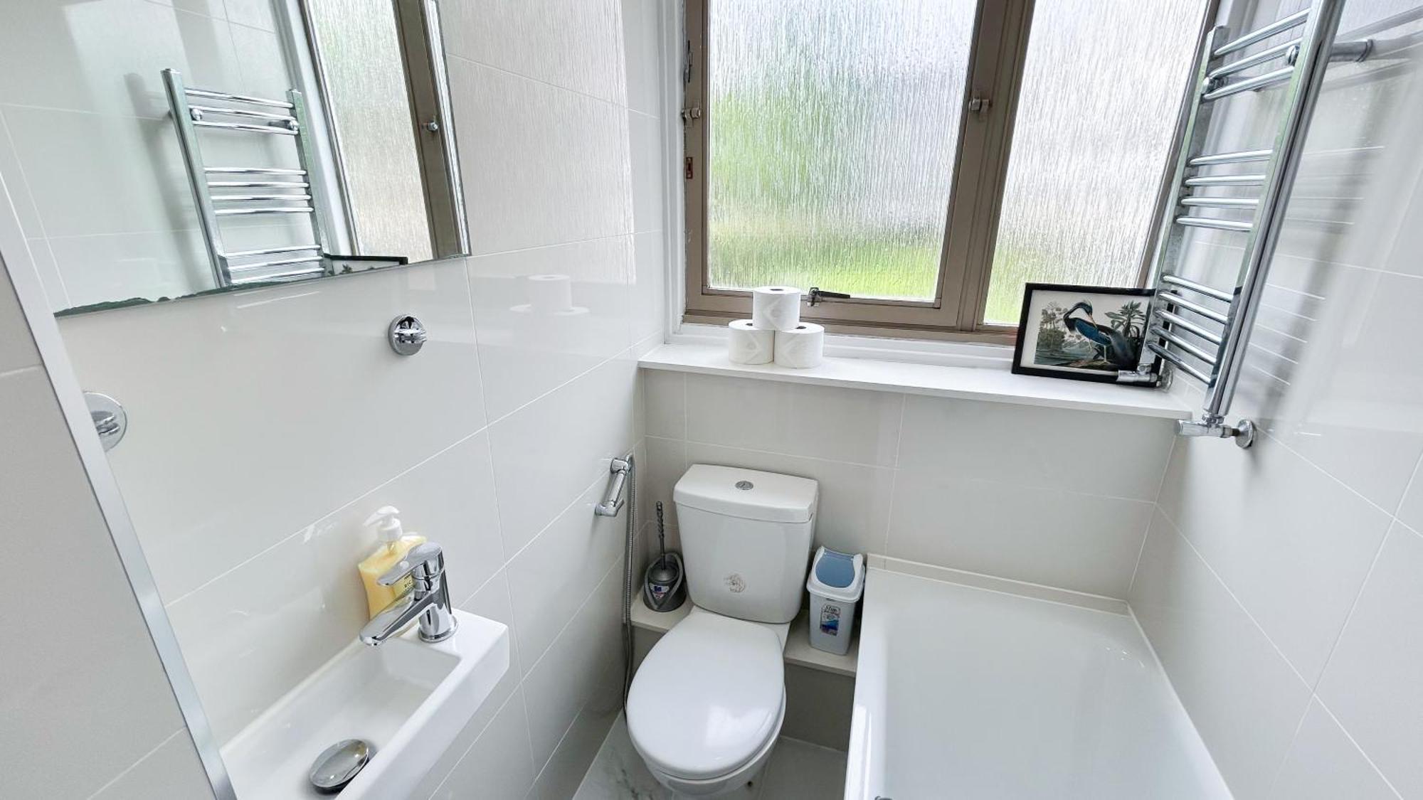 Cosy 3 Bedroom 3 Bathroom Flat With Private Garden- Maida Vale, Near Paddington Apartment *