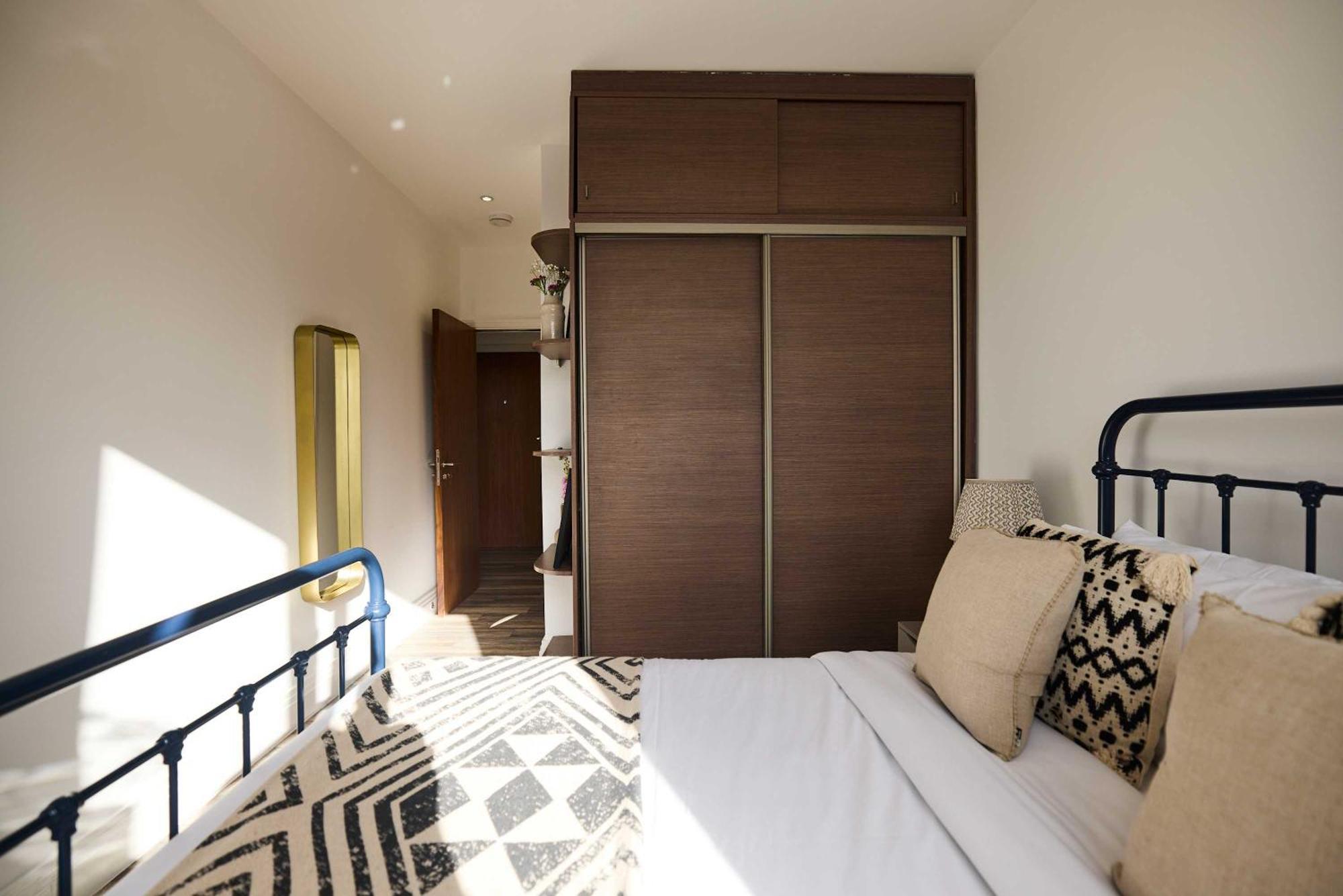 The Harlesden Place - Modern 3bdr Flat With Balcony Lejlighed *
