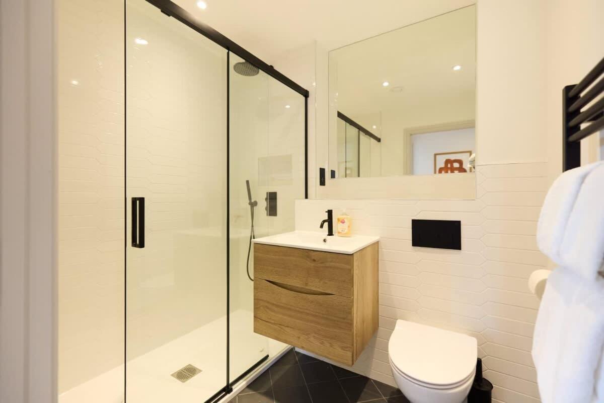 The South Wimbledon Hideout - Fancy 1bdr Flat With Balcony * London