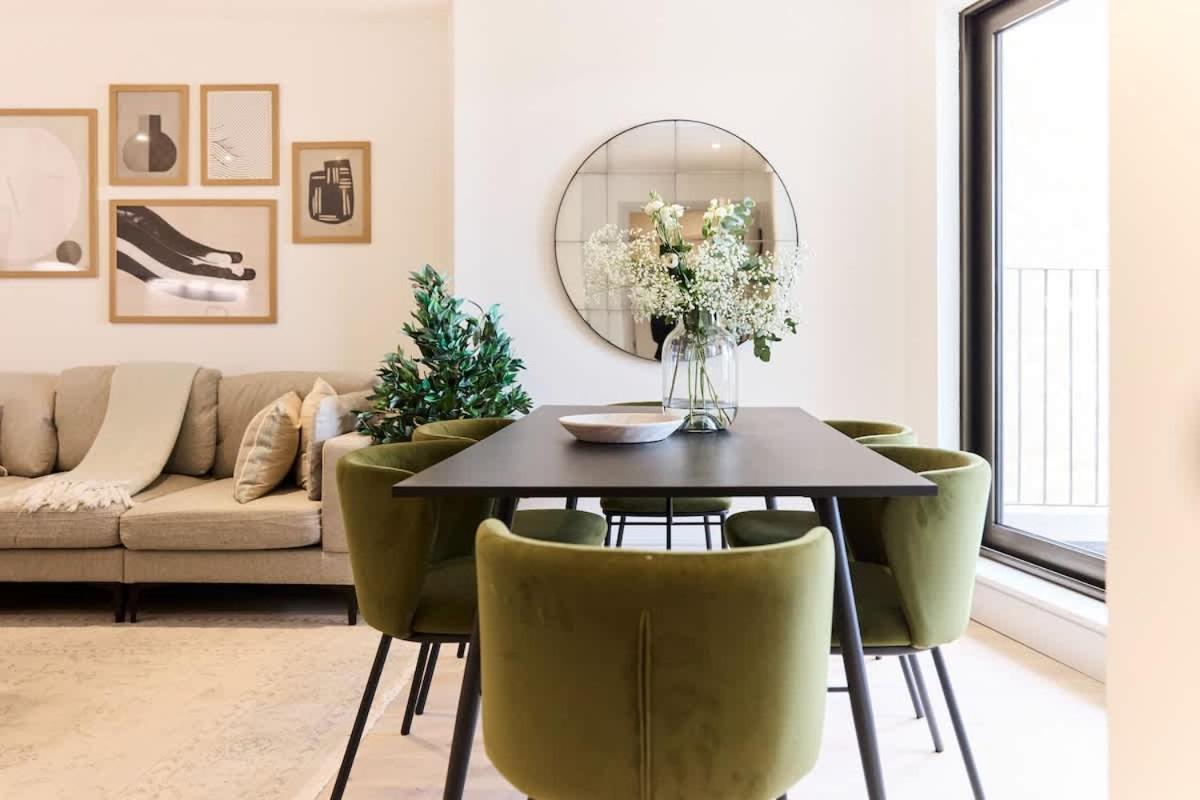 The South Wimbledon Escape - Lovely 3bdr With Balcony * Londres