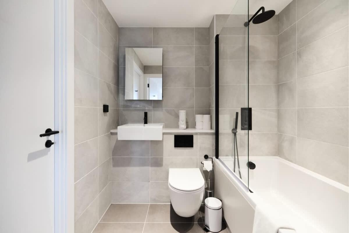 The Tottenham Escape - Lovely 2bdr Flat With Balcony * London