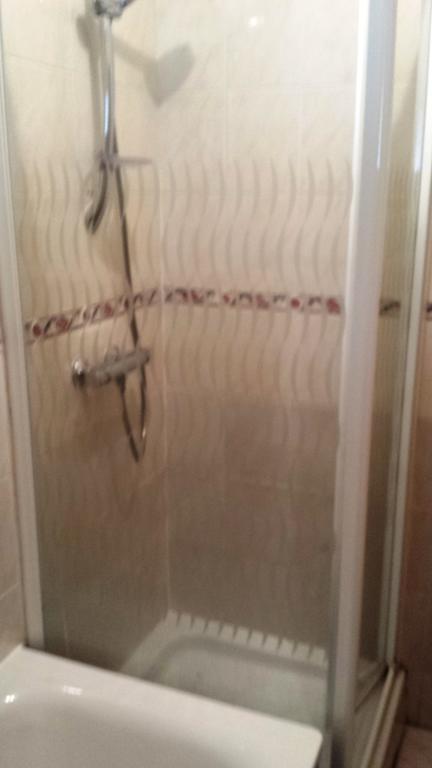 Whitechapel Rooms Hostel