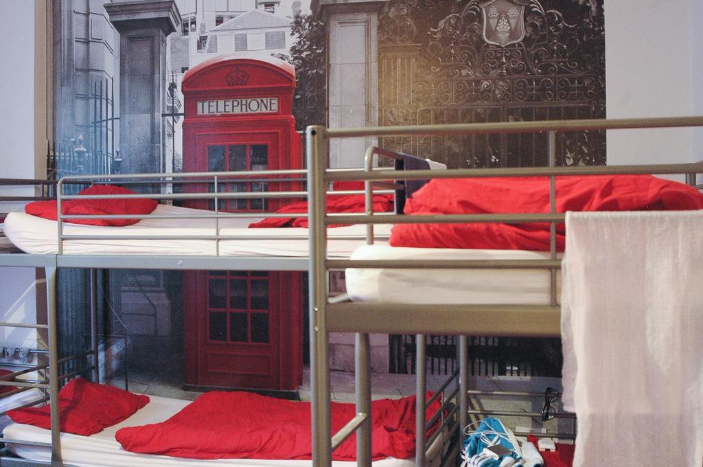 The Horse & Stables * London
