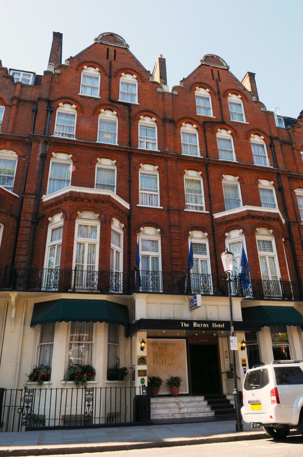 Western Burns Kensington Londen