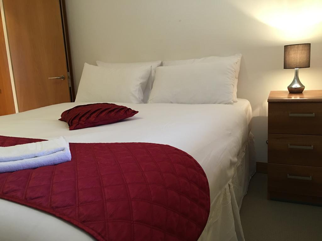 Paddington Southwick Street Apartments * London