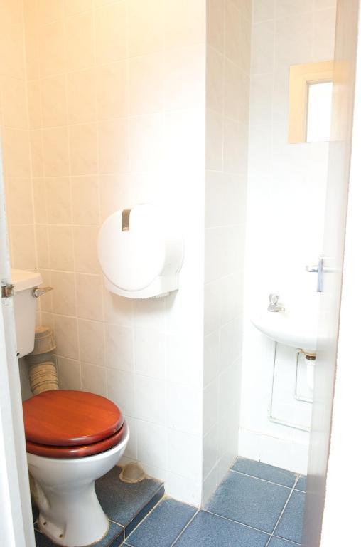Curzon House Gæstehus 2*