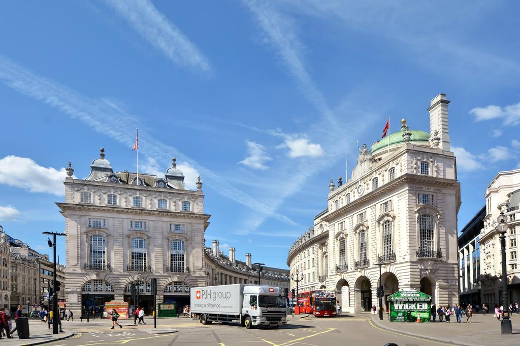 The Mayfair Collections Aparthotel 4*