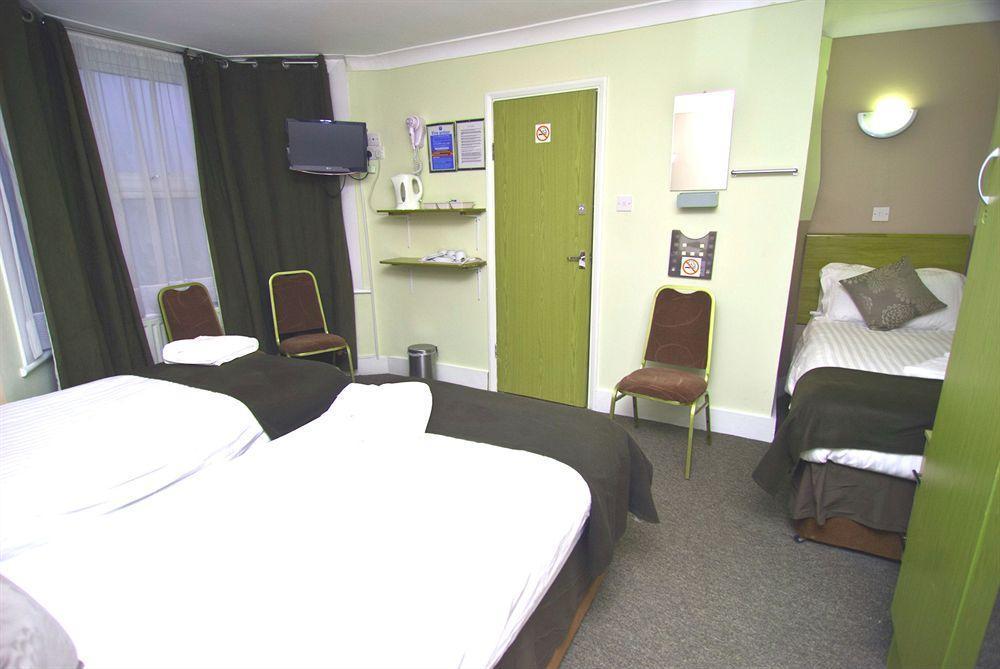 Holland Park Grove 3* Londra