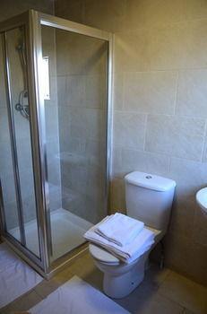 Manor House Hotel 4*
