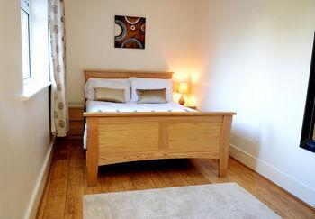Manor House 4* London