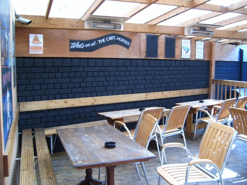 Cart And Horses 3* London