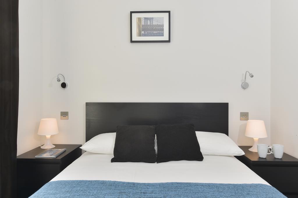 Excelsior Apartment *