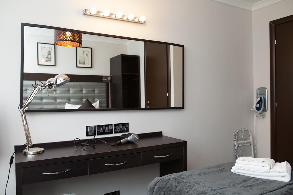 Churchill Apartment *