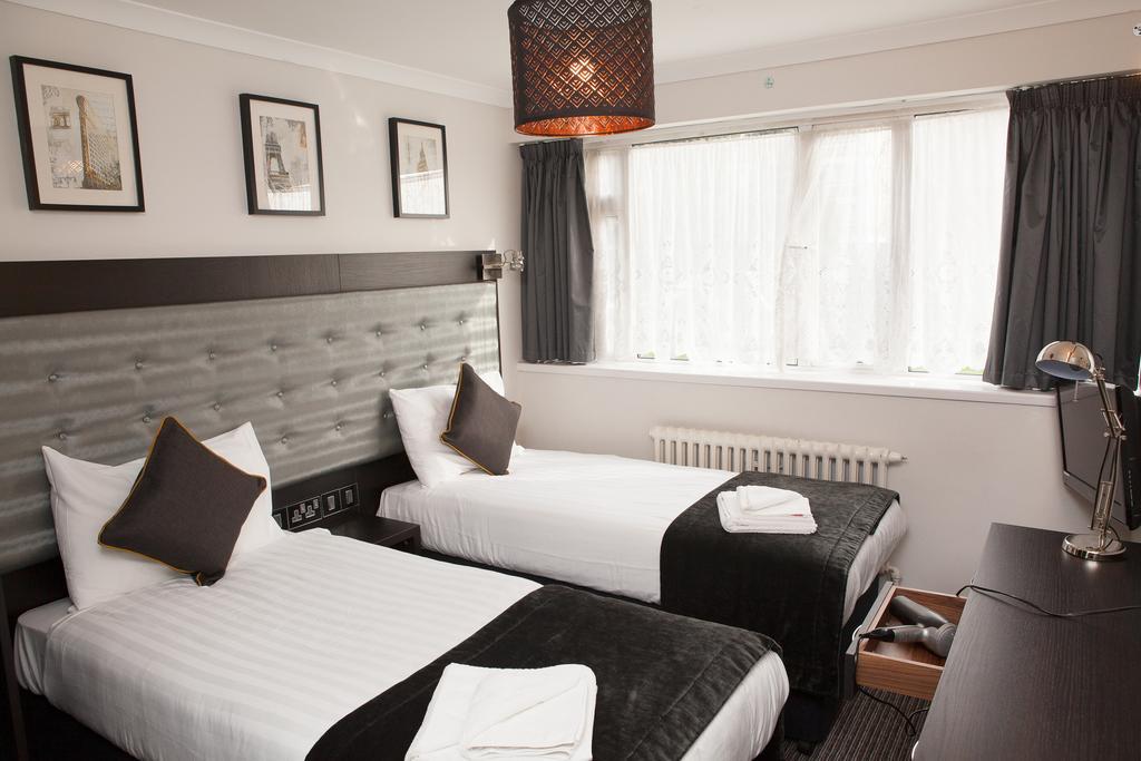 Churchill Apartment