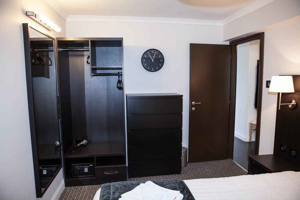Churchill Apartment *