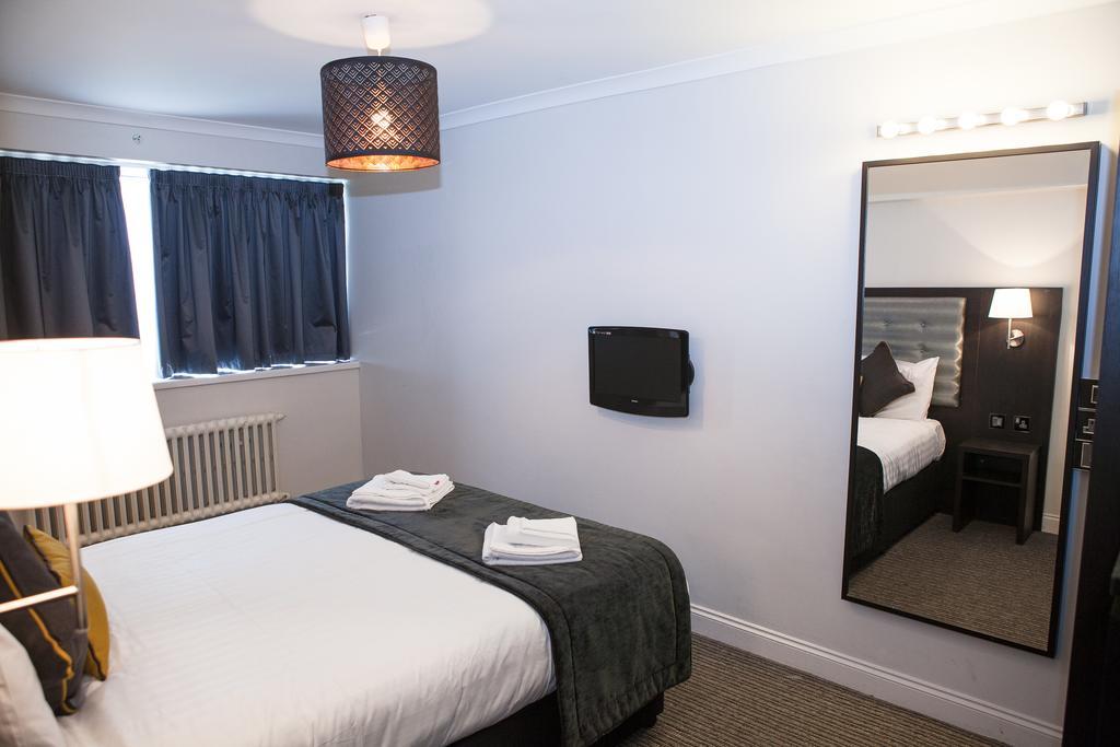 Churchill London