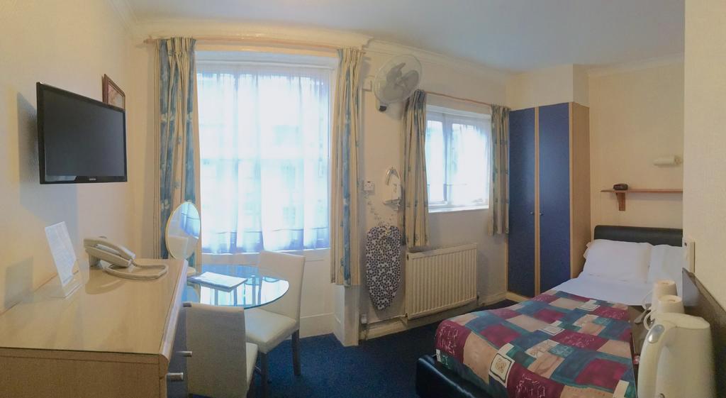 Hotel Hadleigh