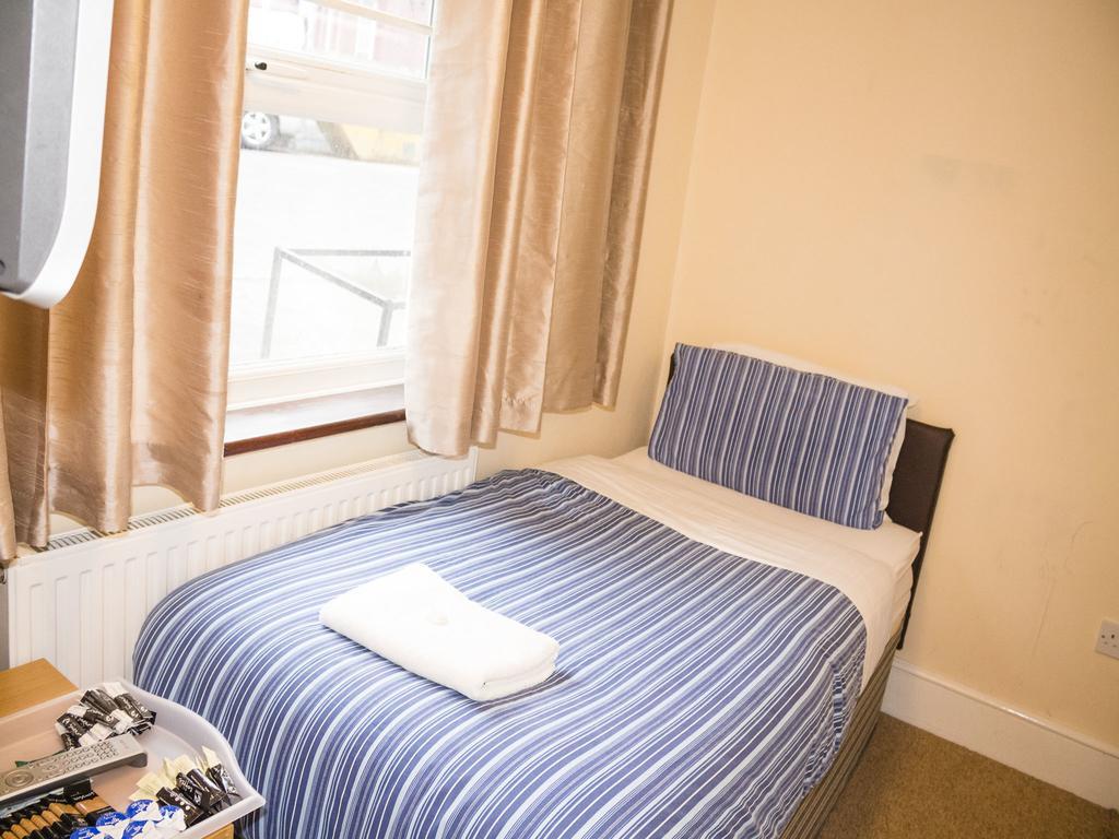 Hotel Cricklewood 2*