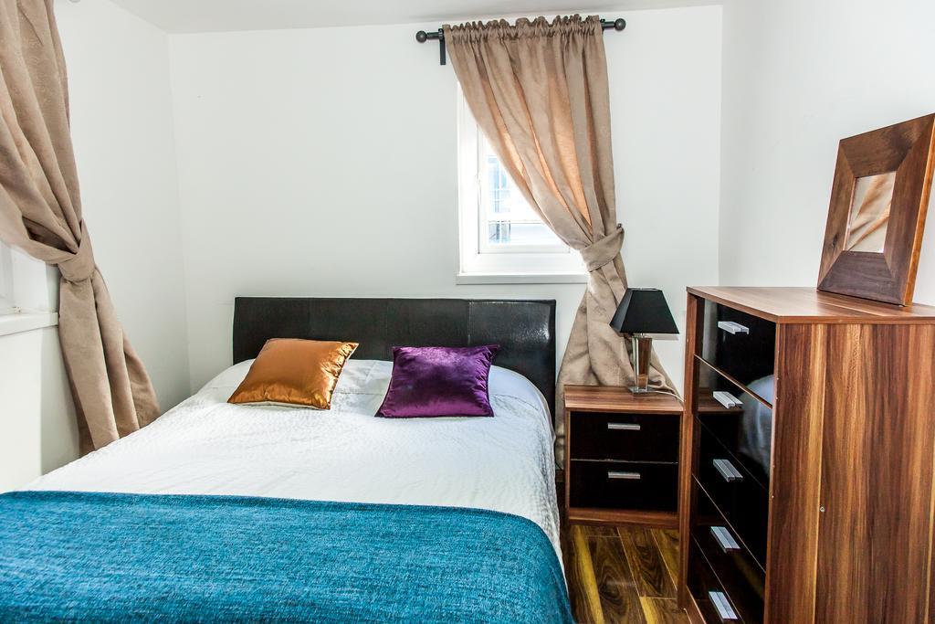 Paddington Deluxe * London