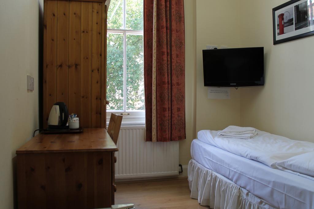 Dolphin - The Hotel 3*