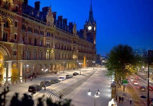 Elmwood Hotell 2*