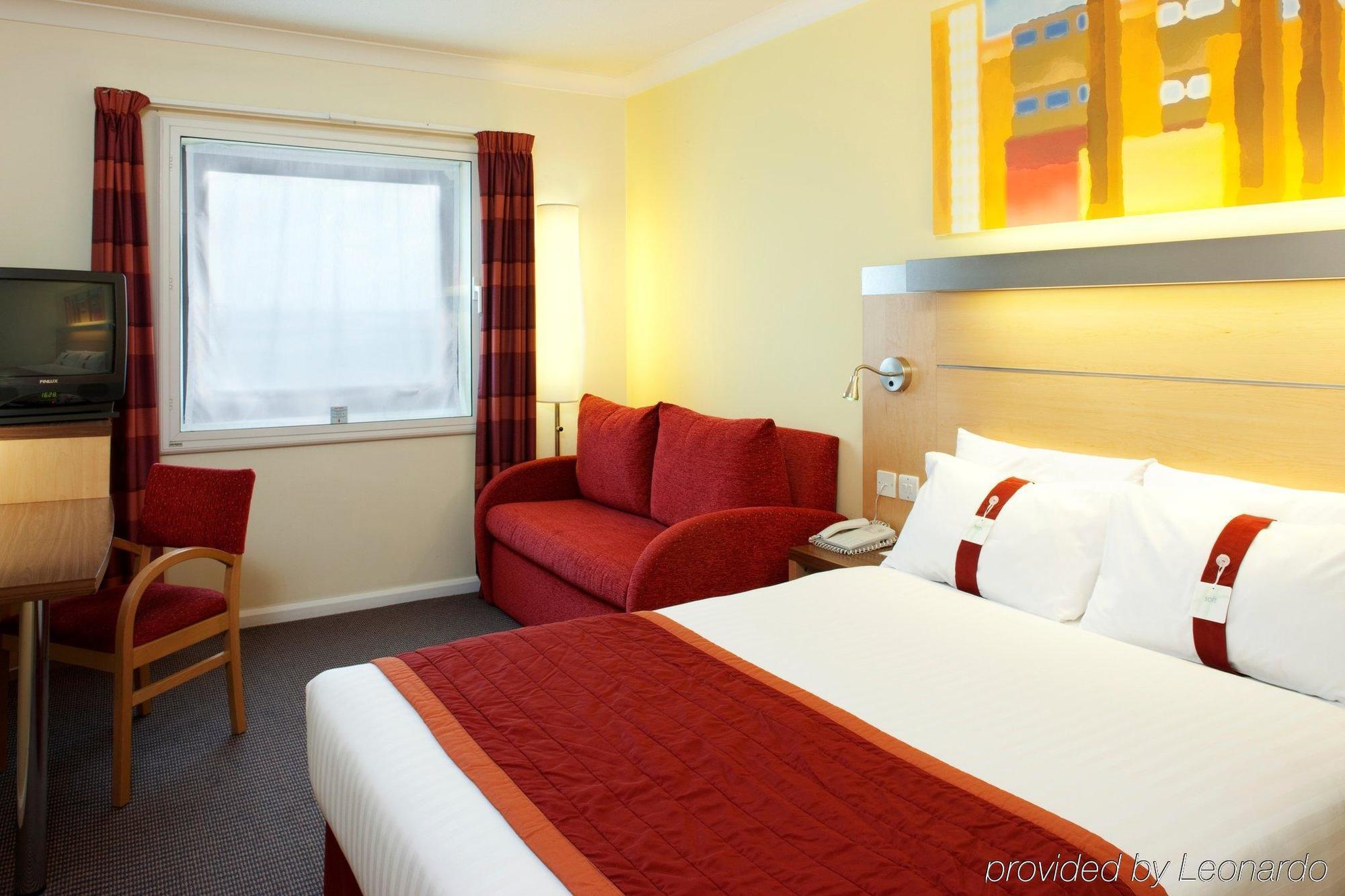 Express Park Royal By Ihg Hotell 3*