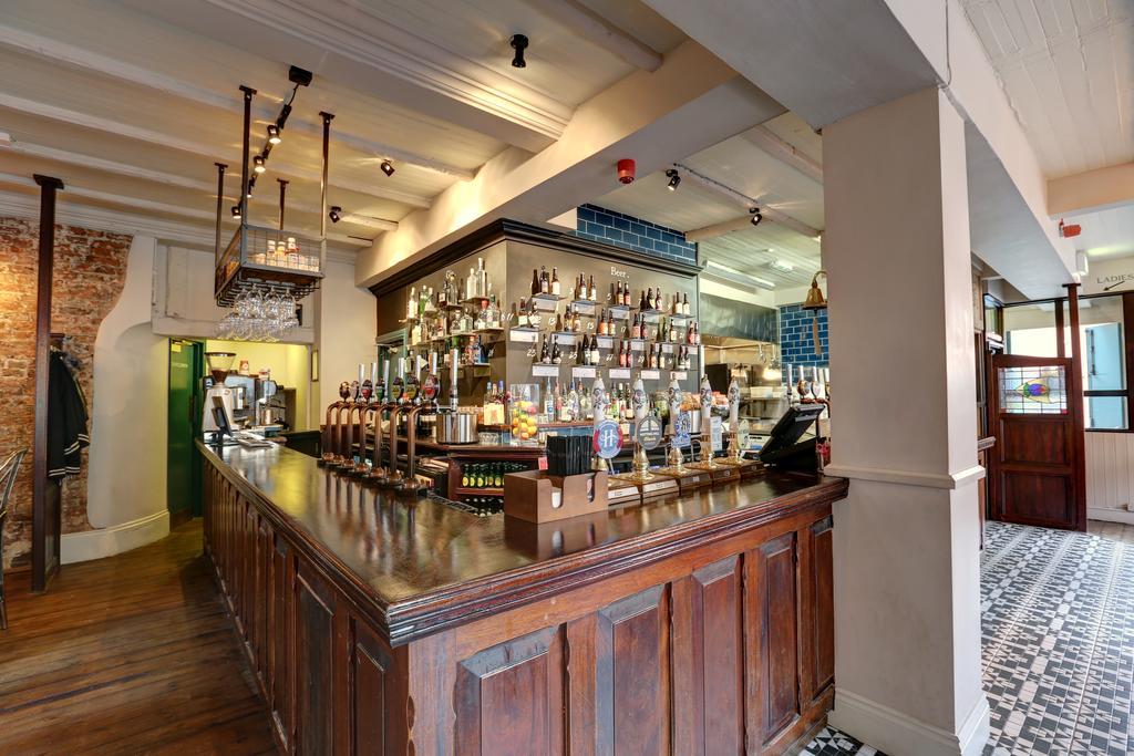 Publove @ The Exmouth Arms, Euston Vandrerhjem