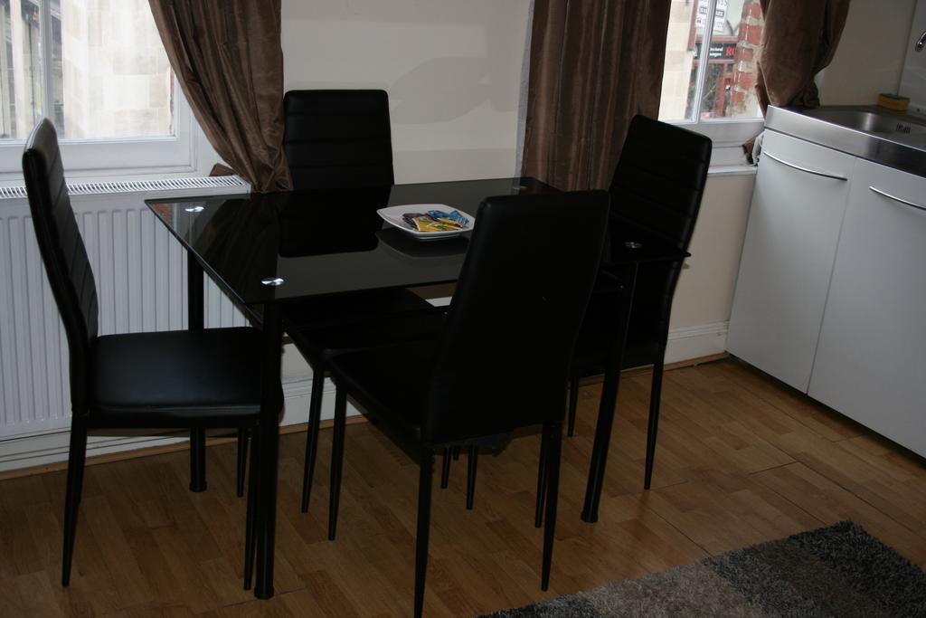 Apartment Mayfair Flat *