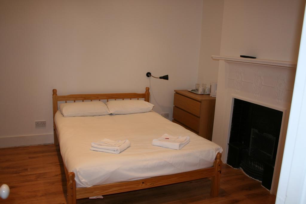 Shepherd's Bush Flats Apartment