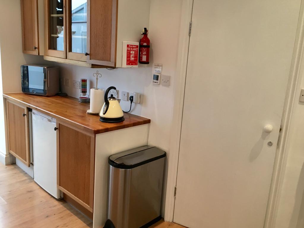 Apartment Edencourt London