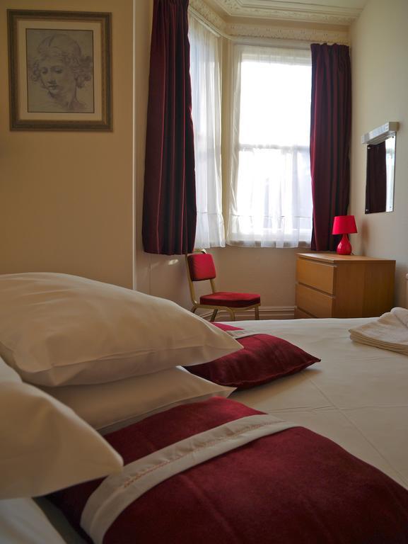 Five Kings Bed & Breakfast 2*