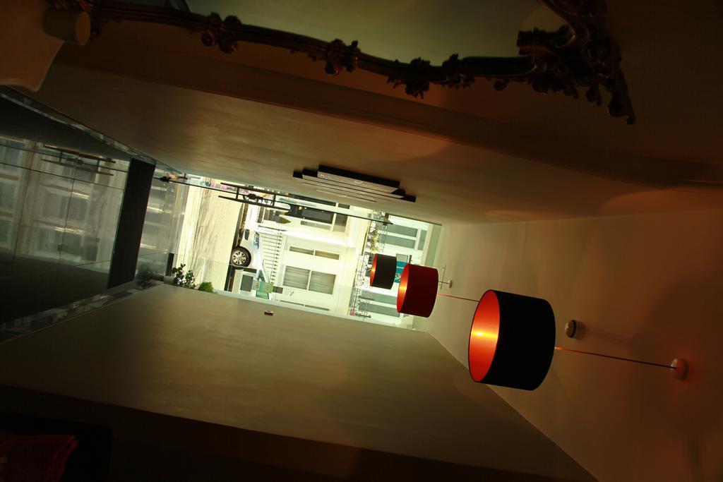 Exhibition Court 4 2*