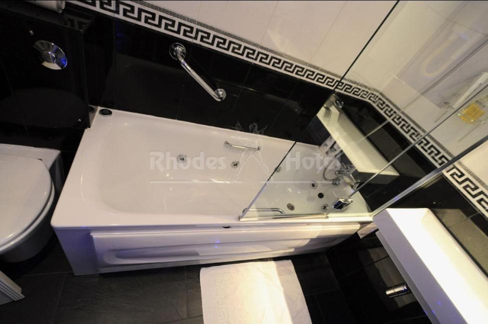 Rhodes 3* Londen