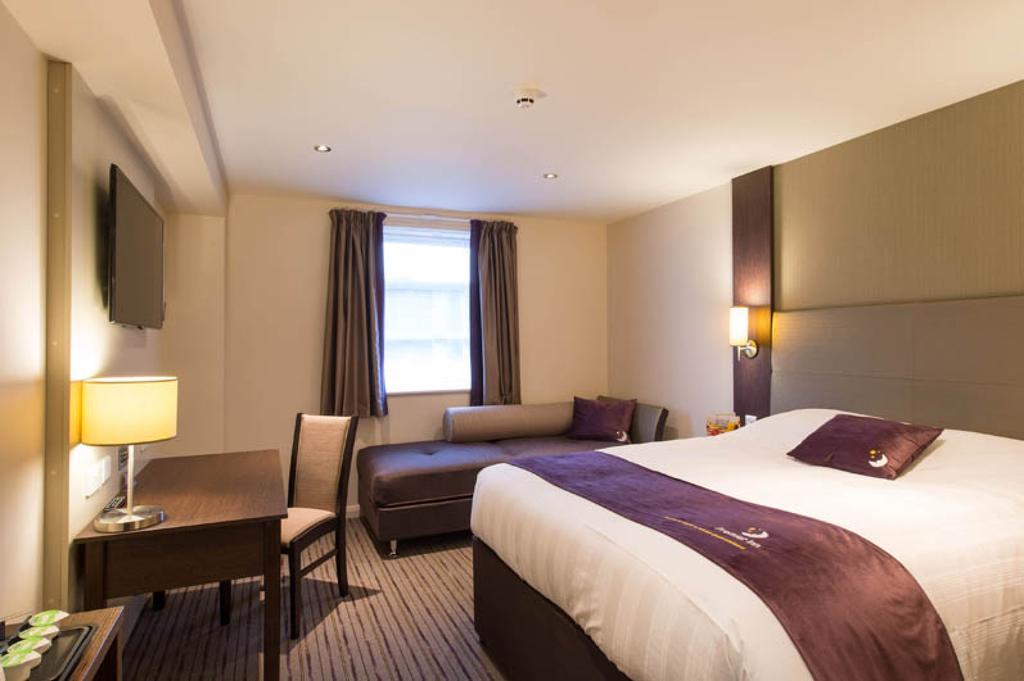 Premier Hendon 3* London