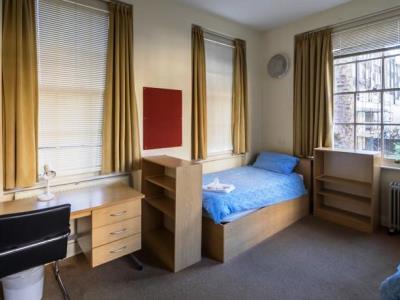 Apartment Lse Passfield Hall London