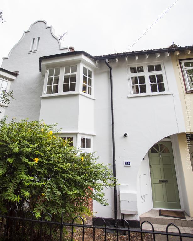 Wilson Grove - Bermondsey *