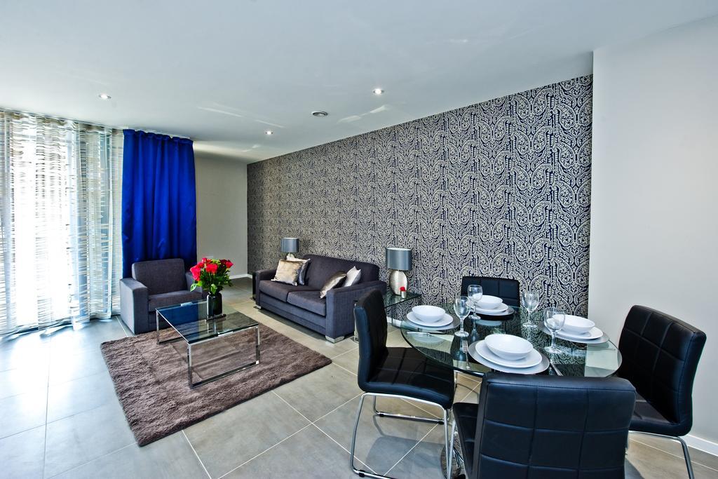 - Bridge Apartment *