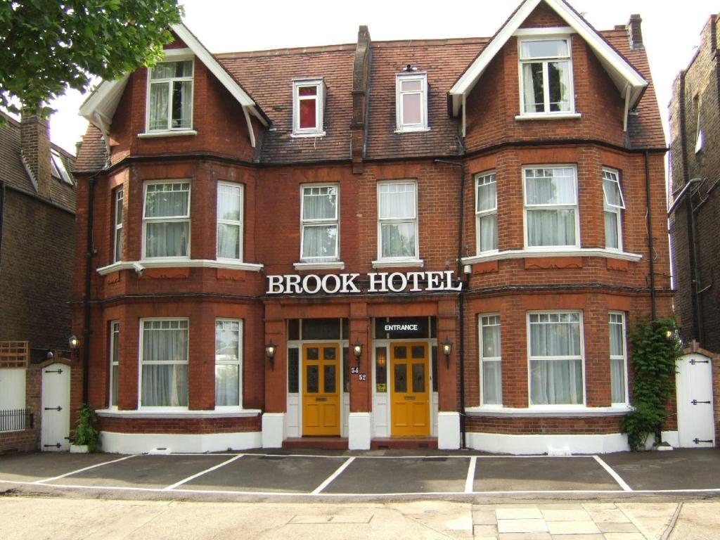 Hotell Brook