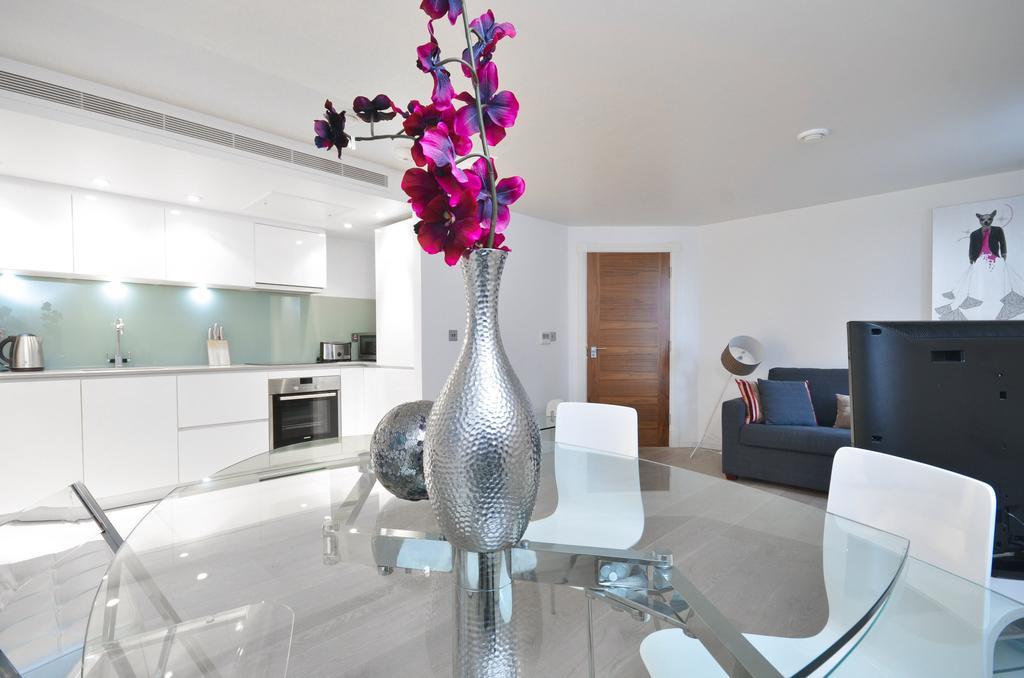 Uber Eye House Apartment *