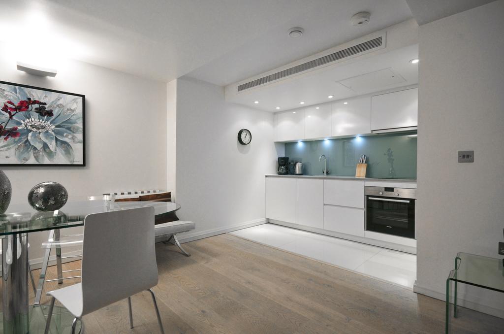 Apartment Uber Eye House London