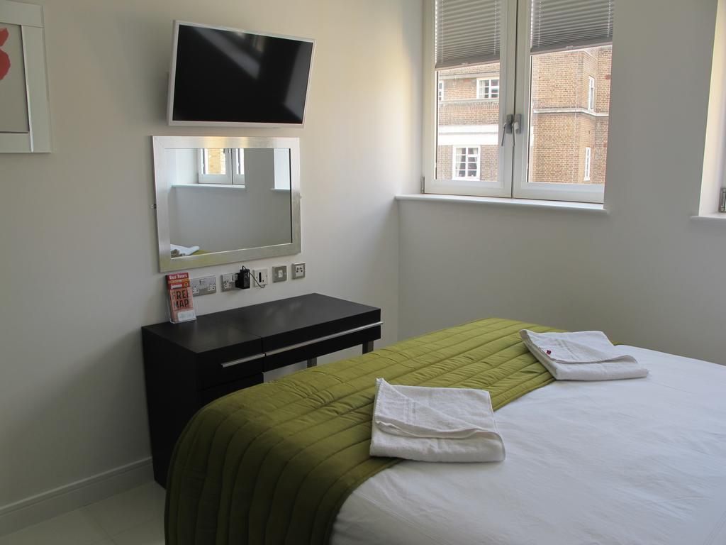 Bloomsbury Apartment *