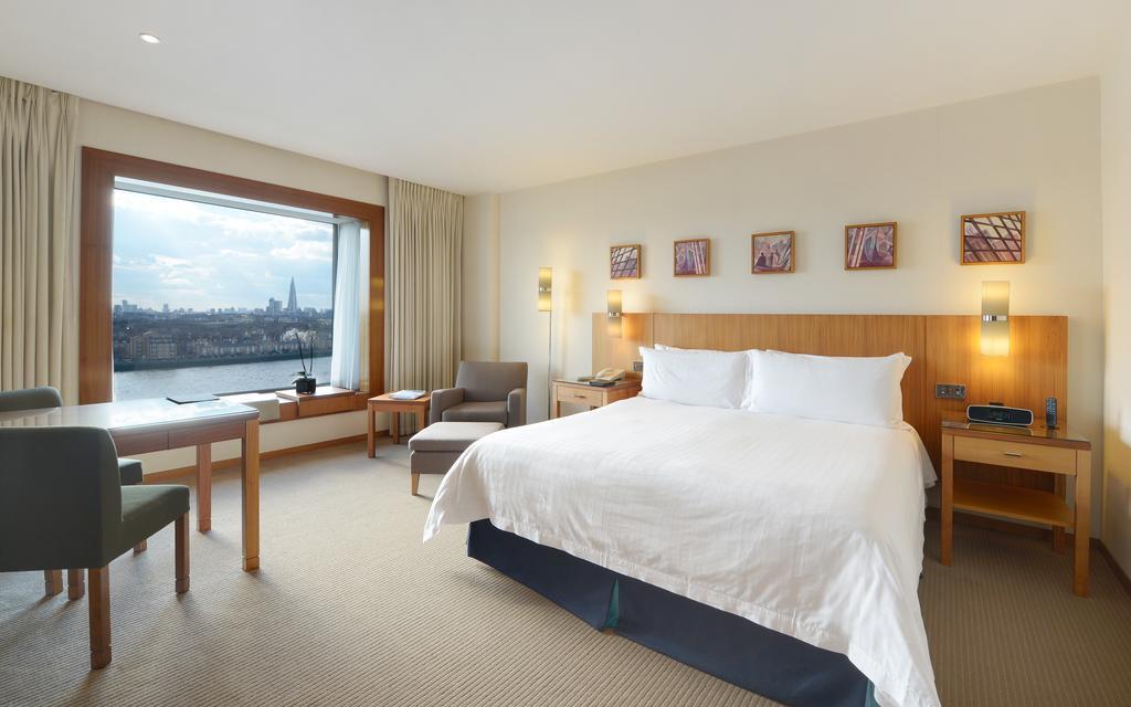 Canary Riverside Plaza London