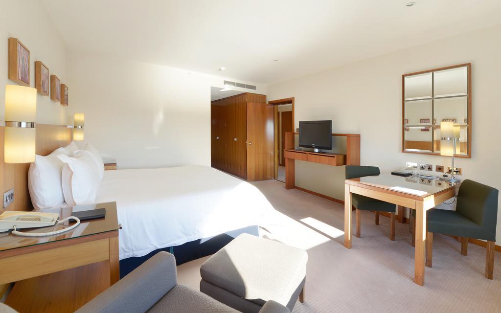 Canary Riverside Plaza Hotel 5*