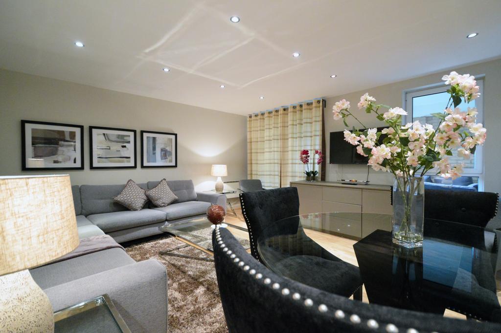 Albert Bridge Apartment London