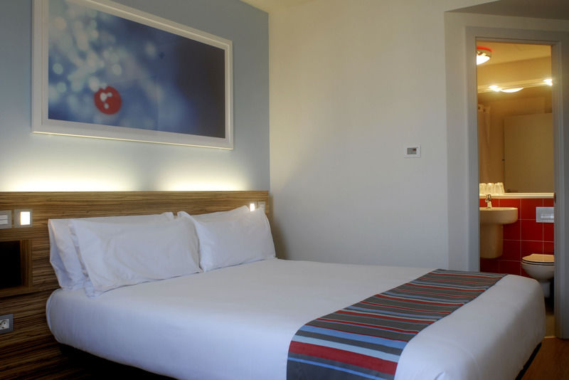 Travelodge Waterloo Hotell