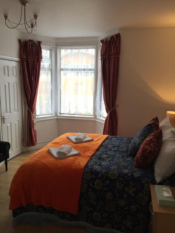 Metro City Airport Guest house 2*