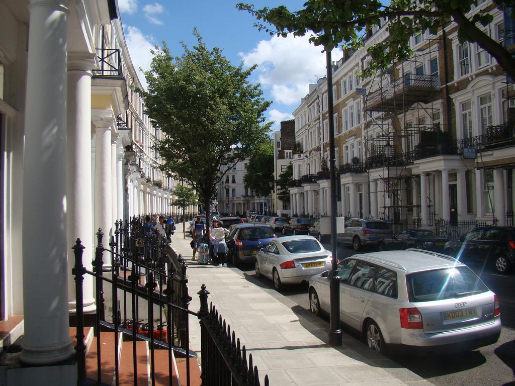 Kensington Rooms And Apartments 2* London